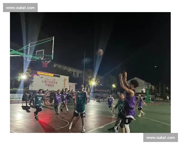 激烈对决再现赛场风采篮球荣耀瞬间精彩回顾 激烈对决再现赛场风采篮球荣耀瞬间精彩回顾